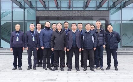 蒋文春率队光临绵阳2121非凡公司调研领导工作